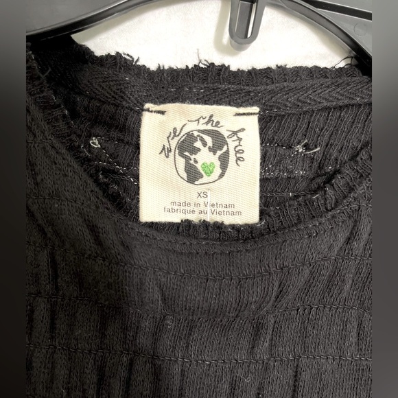 ✨ NWT WE THE FREE TOP SIZE XS ✨ - Picture 2 of 8